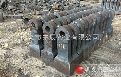 福建政和沙机锤头制造厂家东辰拥有30年耐磨锤头铸造经验