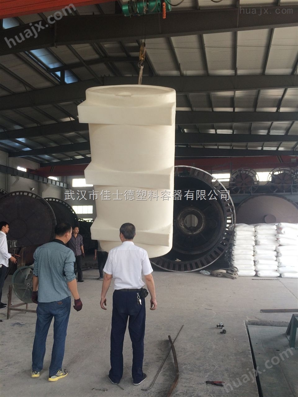 武汉市佳士德塑料容器5吨卧式水箱生产厂家